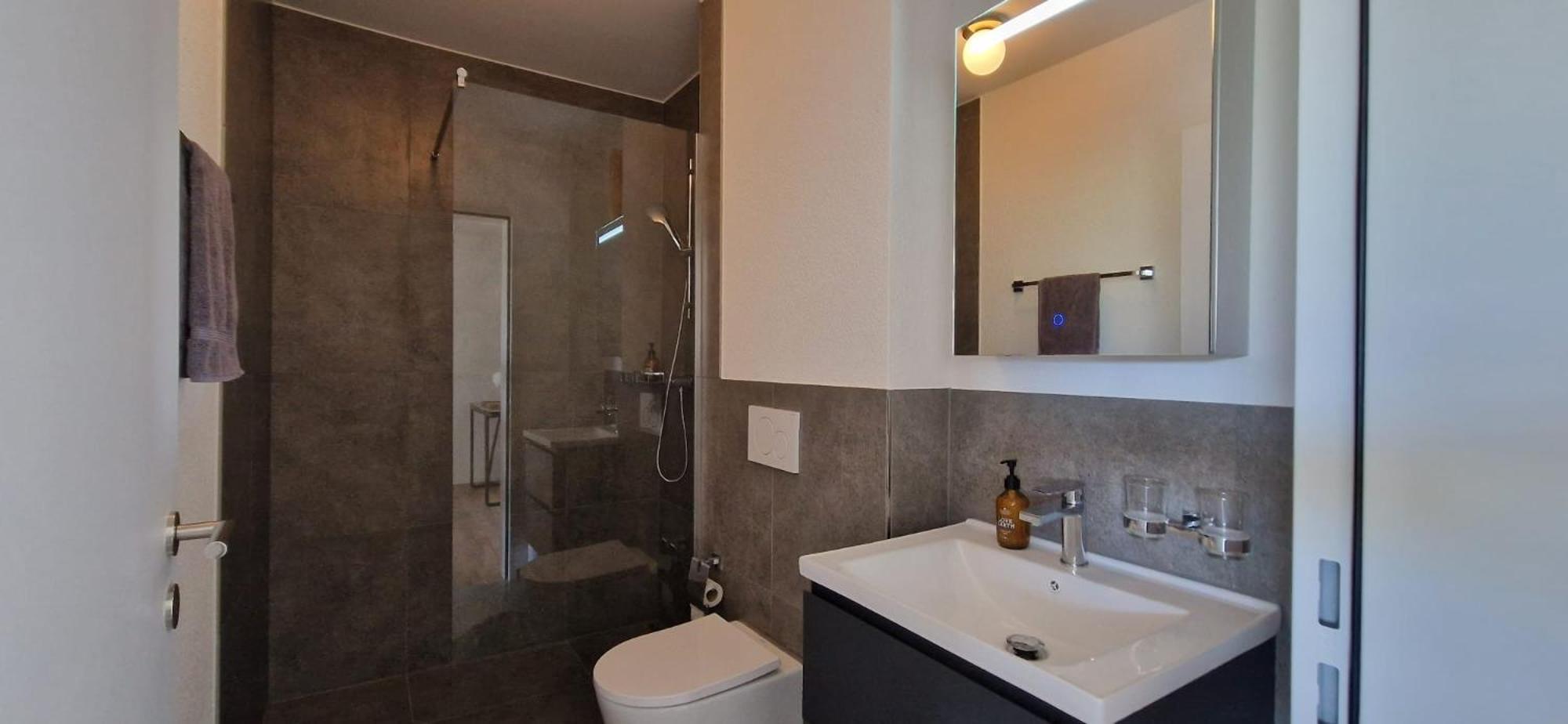 Visionary Hospitality Rothenburg, Lucerne - Premium Apartments With Free Parking, Washer, Kitchen, Terrace, 15' City Ngoại thất bức ảnh