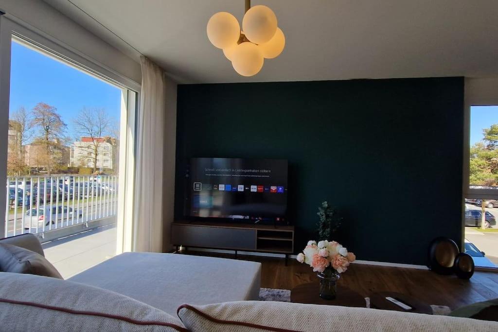 Visionary Hospitality Rothenburg, Lucerne - Premium Apartments With Free Parking, Washer, Kitchen, Terrace, 15' City Ngoại thất bức ảnh