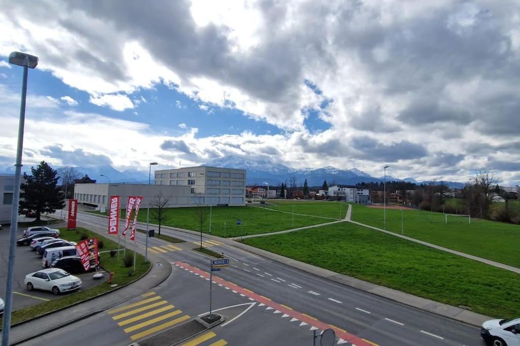 Visionary Hospitality Rothenburg, Lucerne - Premium Apartments With Free Parking, Washer, Kitchen, Terrace, 15' City Ngoại thất bức ảnh